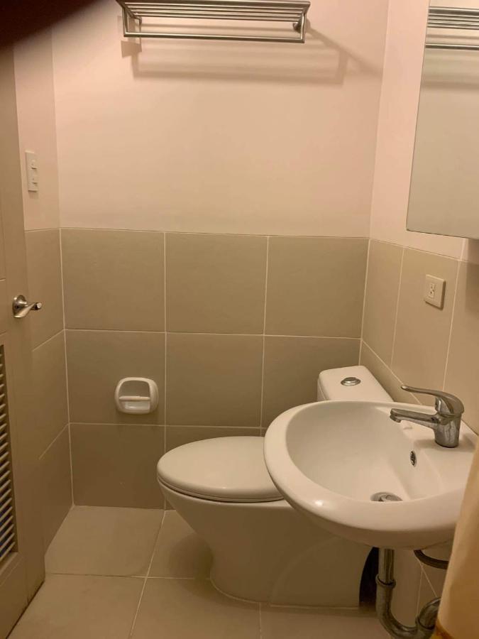Ramiro Haven Staycation マニラ市 エクステリア 写真