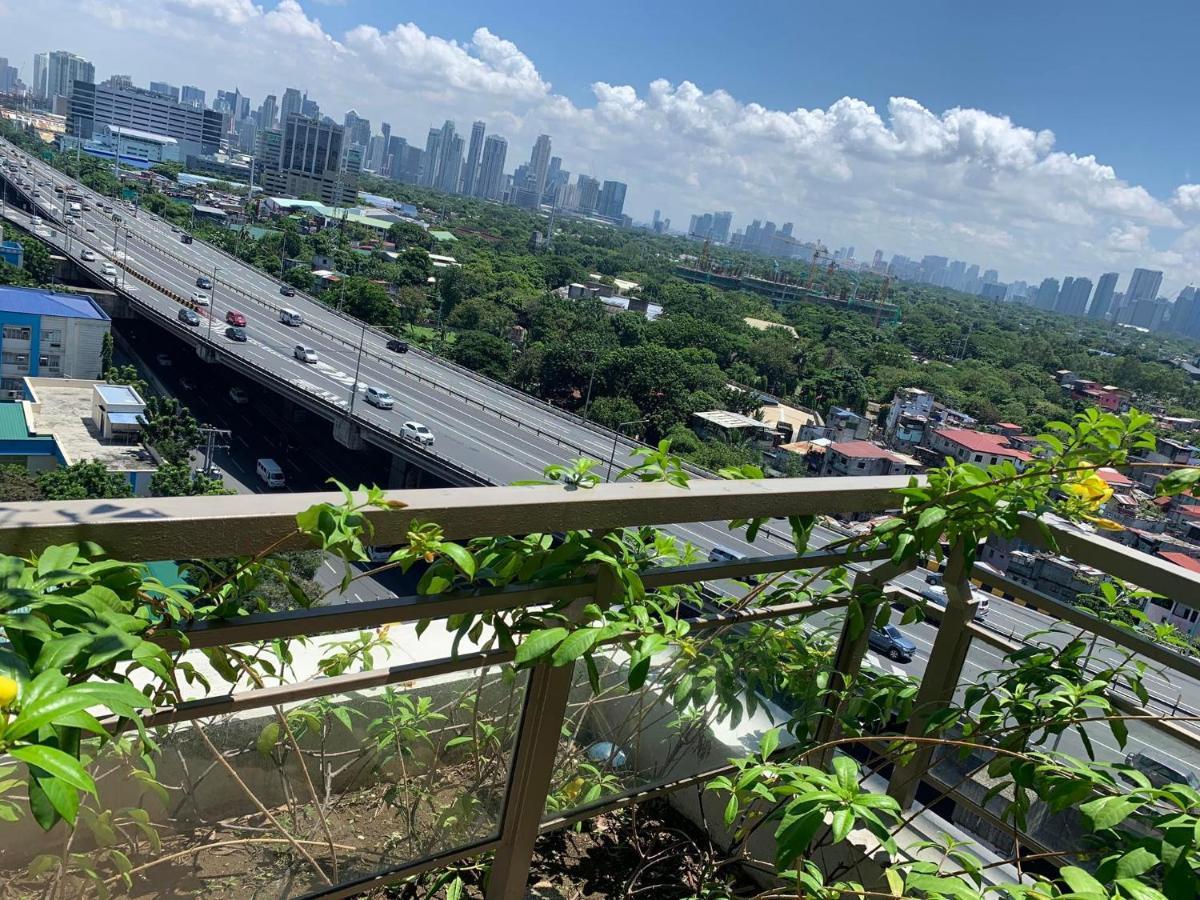 Ramiro Haven Staycation マニラ市 エクステリア 写真