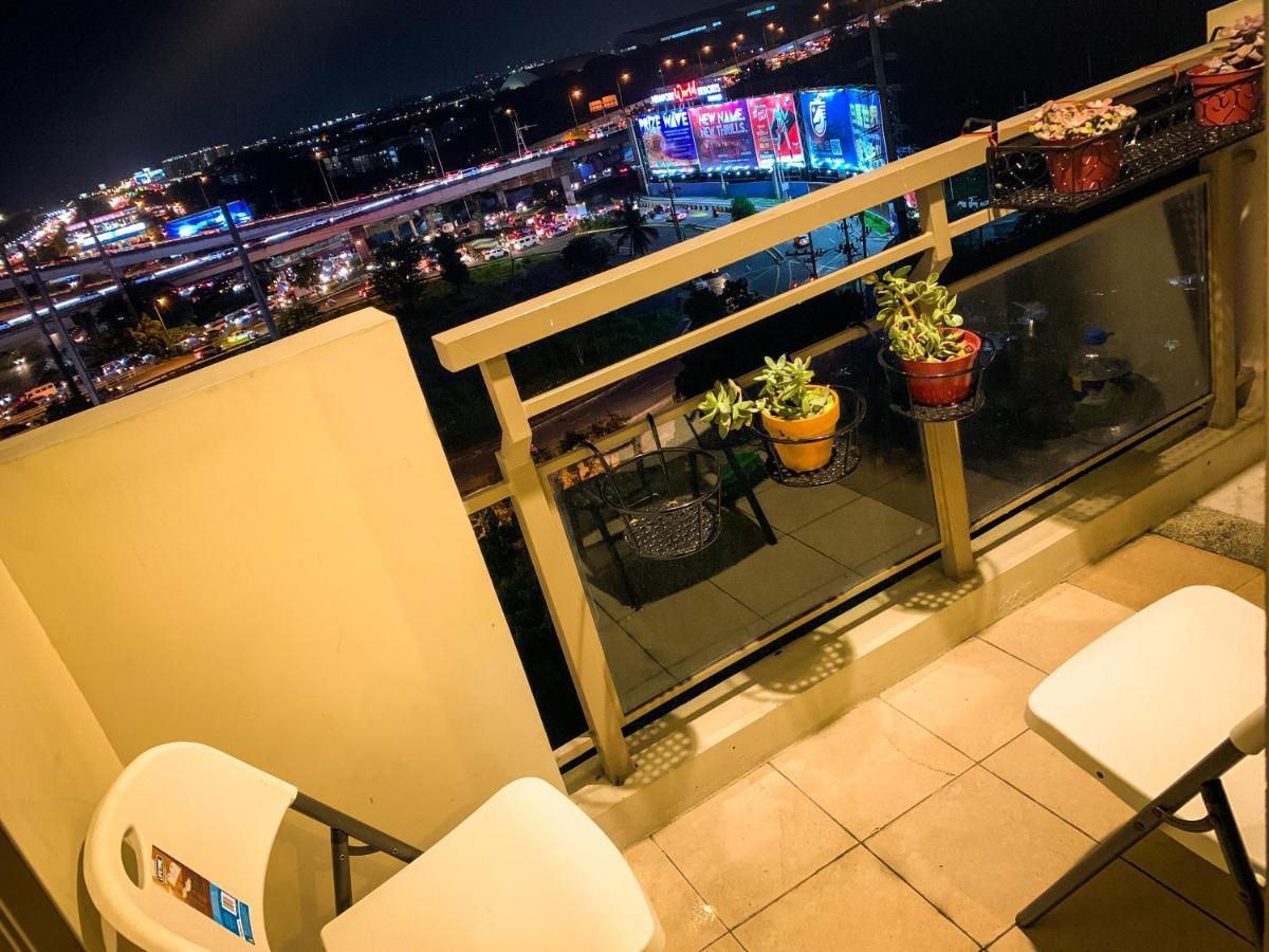 Ramiro Haven Staycation マニラ市 エクステリア 写真