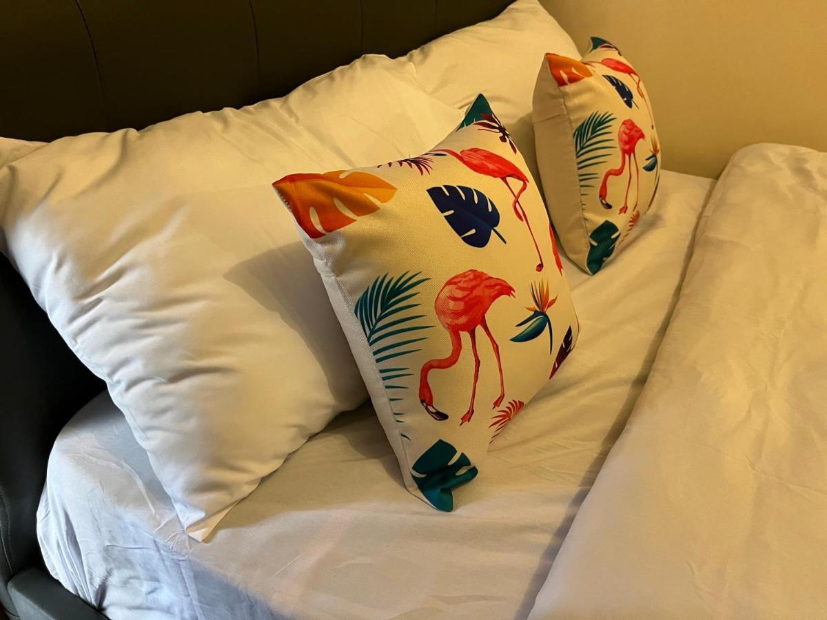 Ramiro Haven Staycation マニラ市 エクステリア 写真