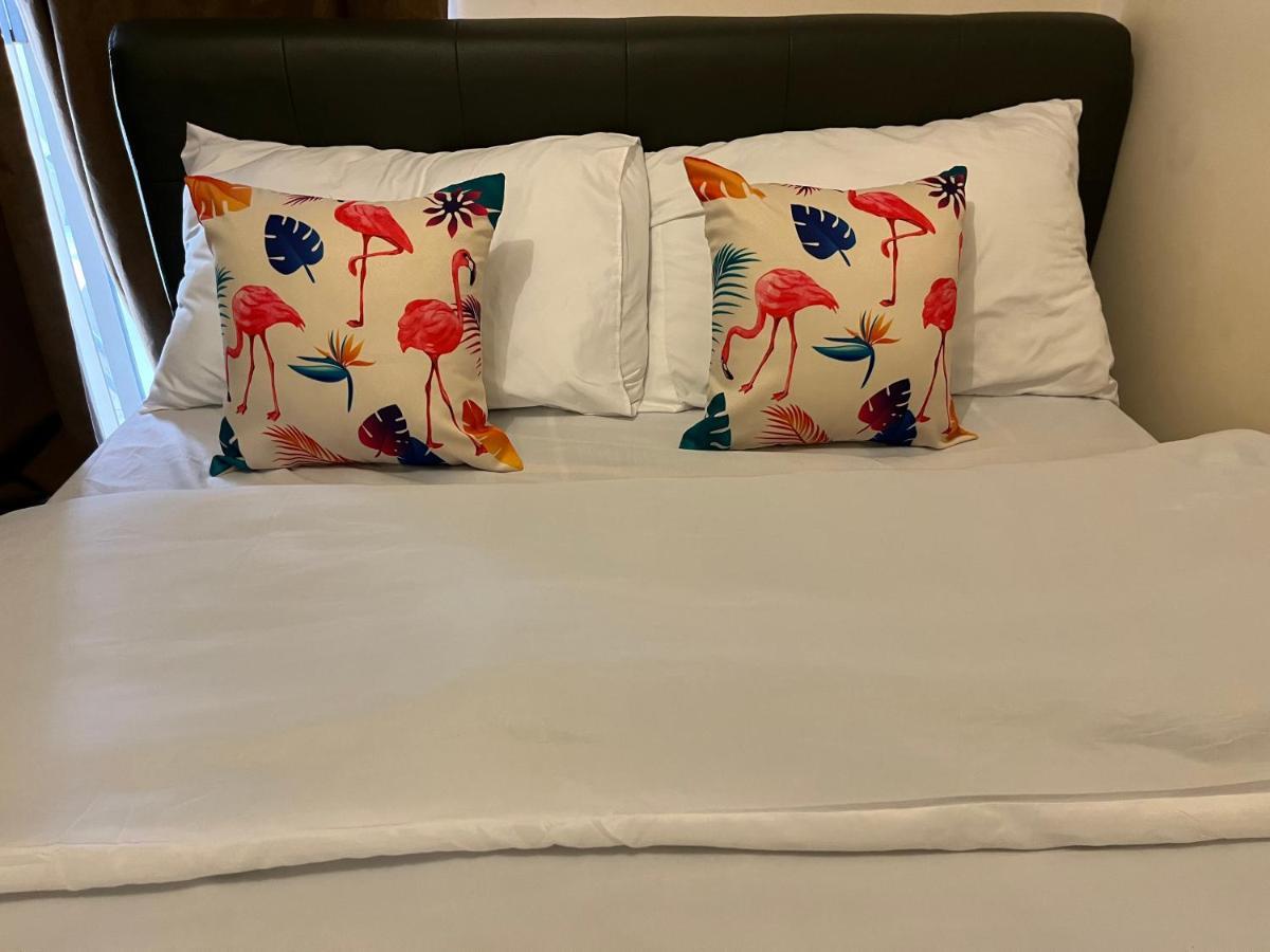 Ramiro Haven Staycation マニラ市 エクステリア 写真